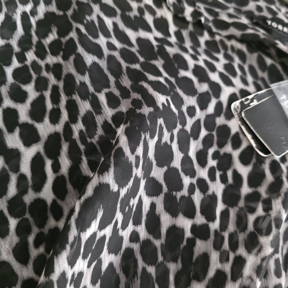 NWT Torrid Sheer Kimono Size 3XL Animal Print Button Tunic Black Gray - Picture 12 of 12